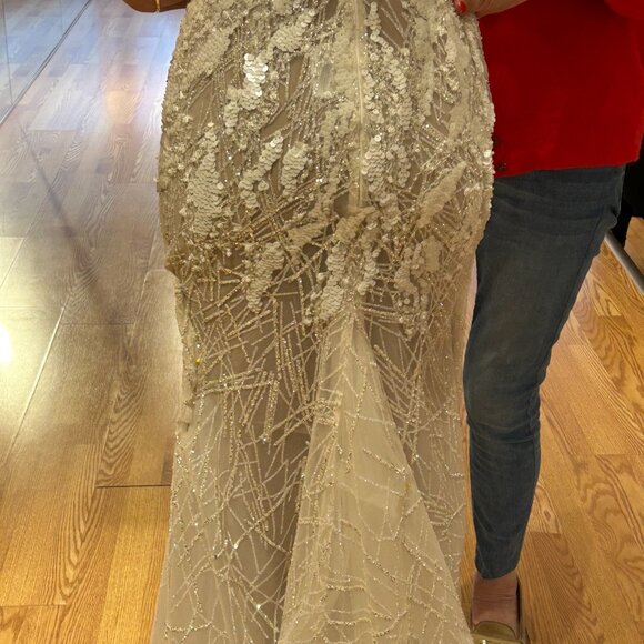 WEDDING DRESS! MILLA NOVA! AMAZING CONDITION - Picture 10 of 13